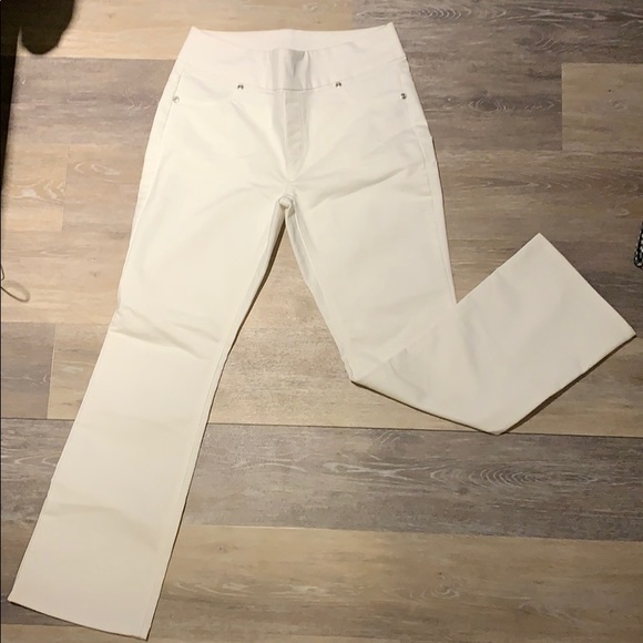 Chico’s white pants! - Picture 1 of 4